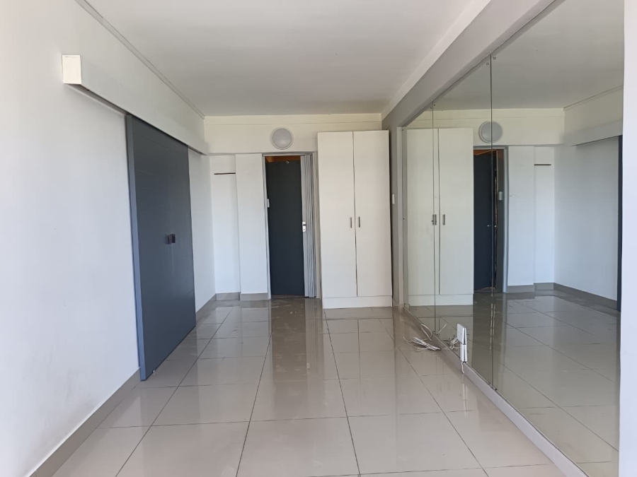 To Let 1 Bedroom Property for Rent in Three Anchor Bay Western Cape
